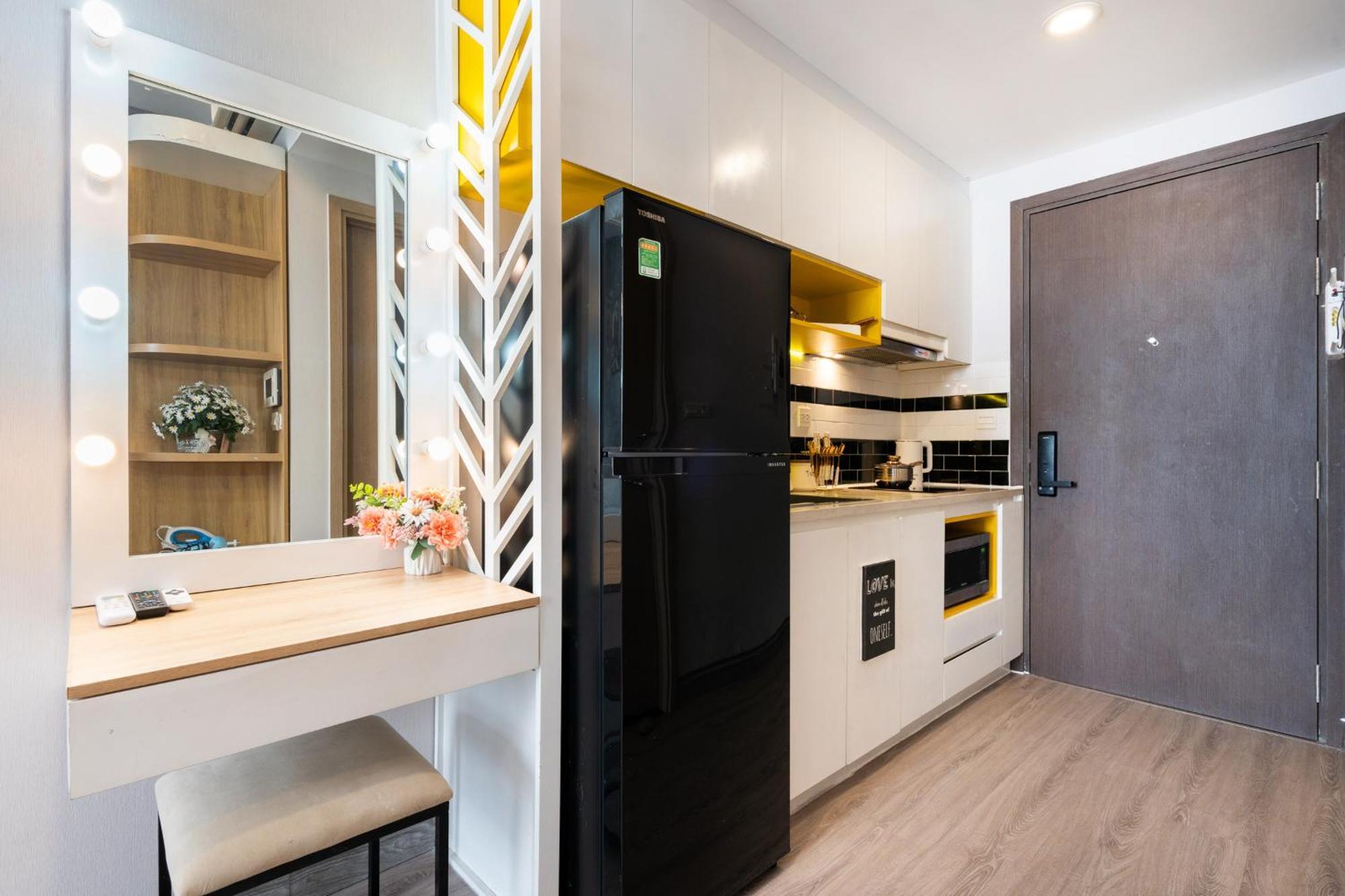 Oui! Oui! Saigon Apartment - Rivergate Residence Thành Pho Ho Chí Minh Esterno foto